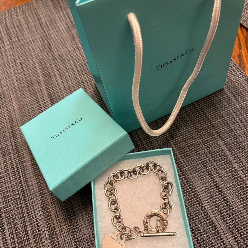 Tiffany silver toggle heart bracelet - Picture 4 of 5